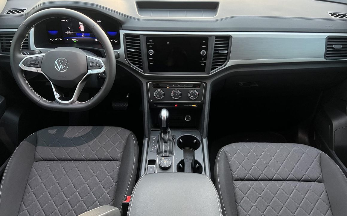 Volkswagen Teramont - image 11