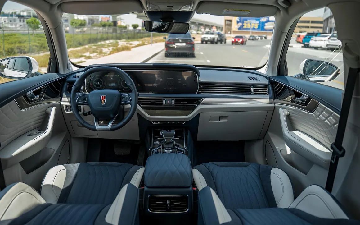 HONGQI HS5 2.0T 4WD - image 6