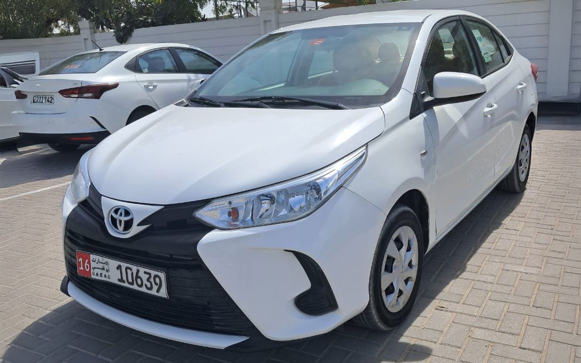 TOYOTA YARIS - image 1