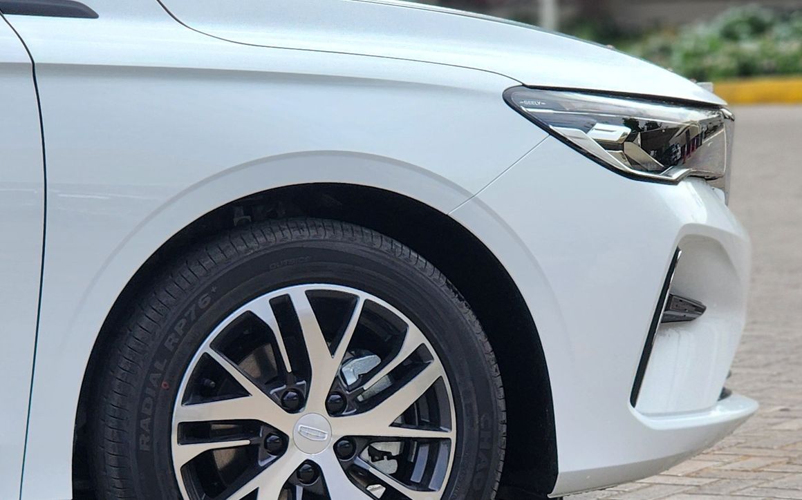 GEELY EMGRAND - image 6