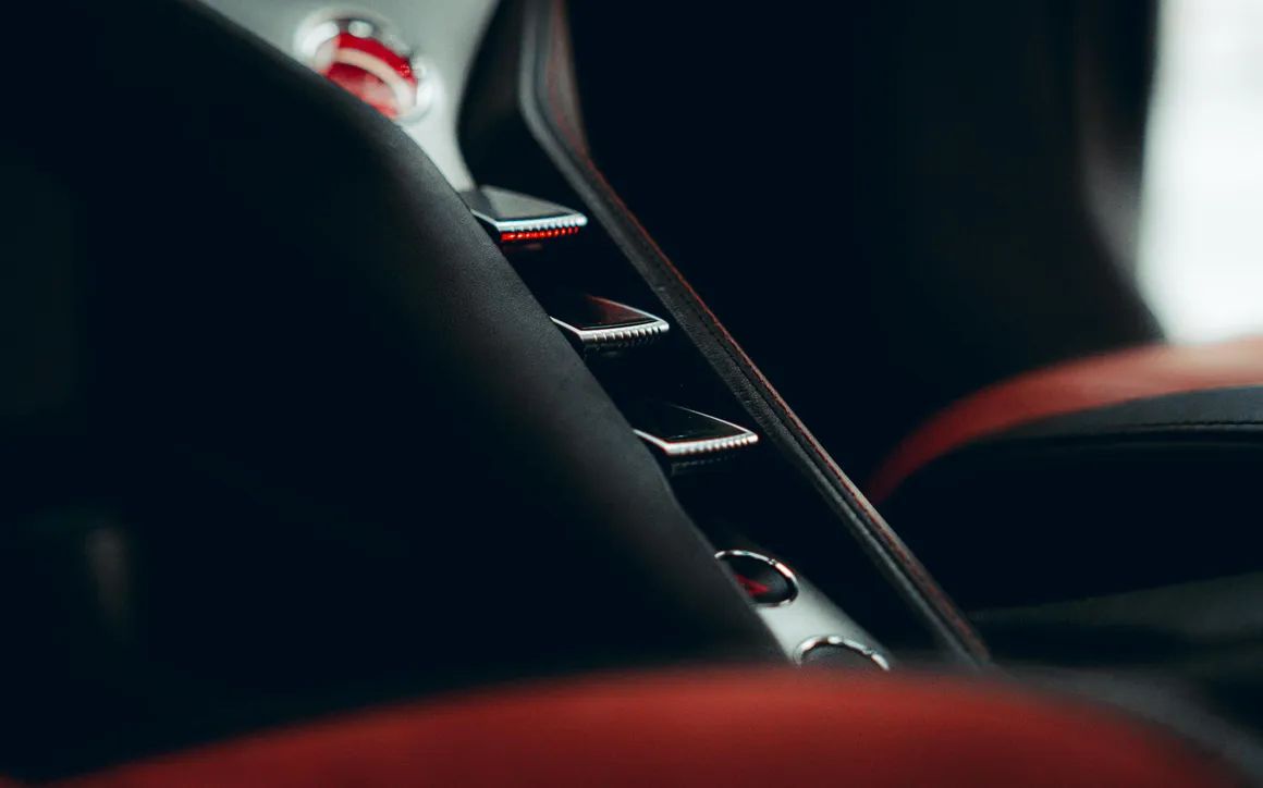 Mclaren 750s spyder 2024 - image 9