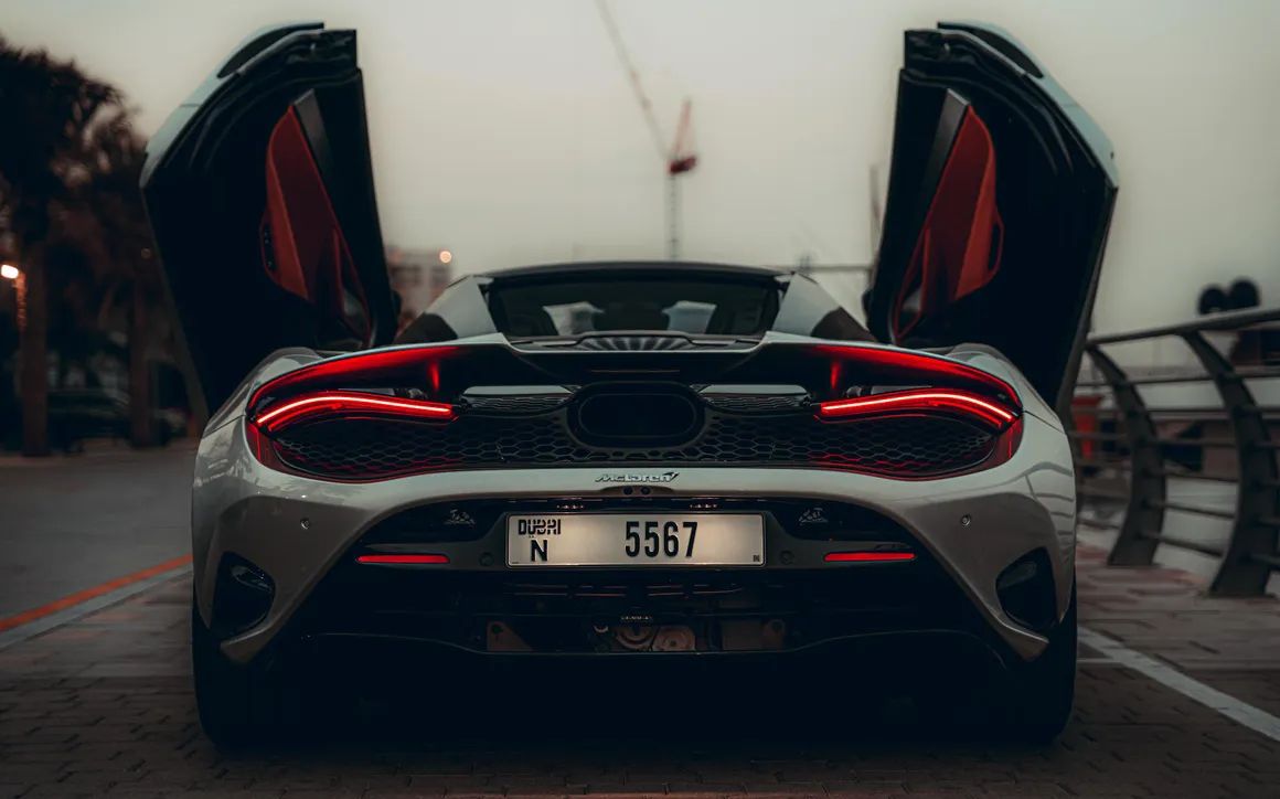 Mclaren 750s spyder 2024 - image 3