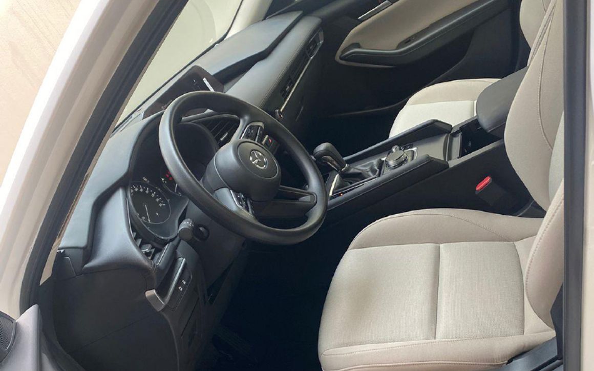 Mazda 3 - image 8