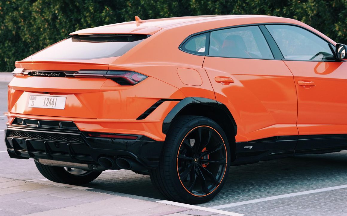 Lamborghini Urus S - image 9
