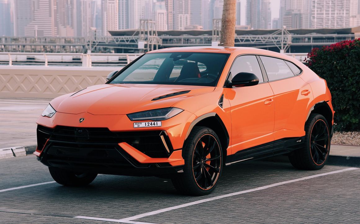 Lamborghini Urus S - image 3