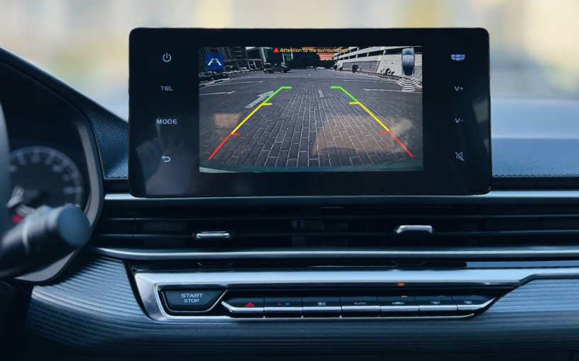Geely EMGRAND - image 13