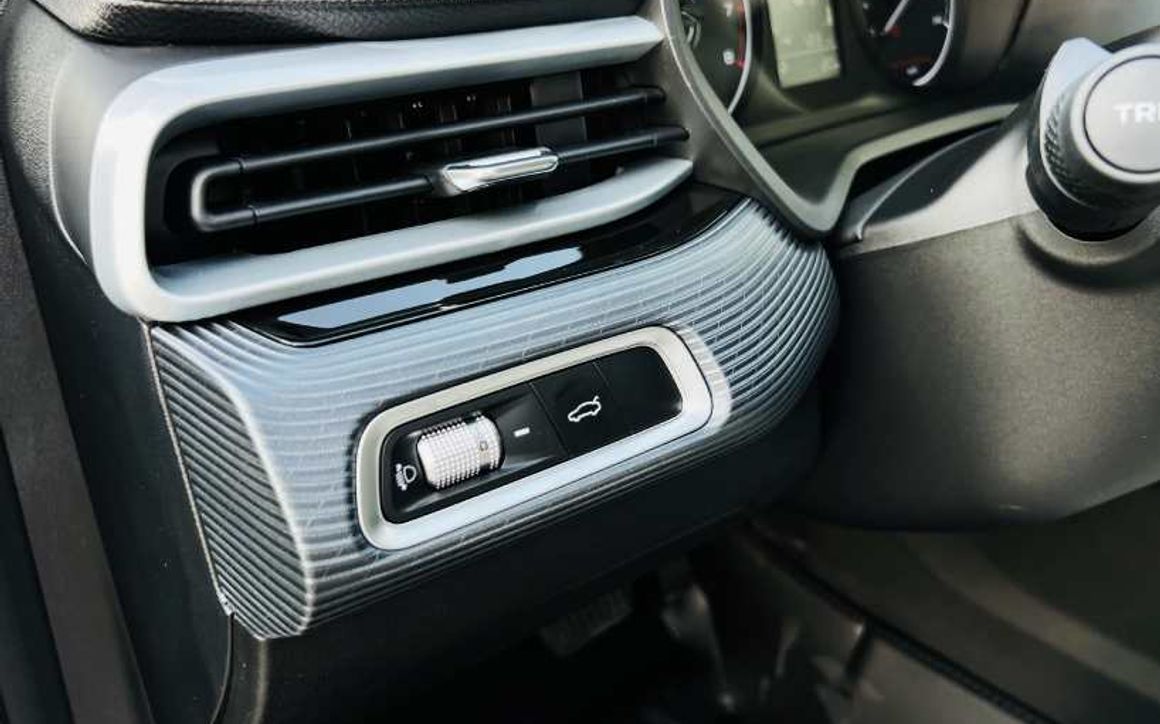 Geely EMGRAND - image 16