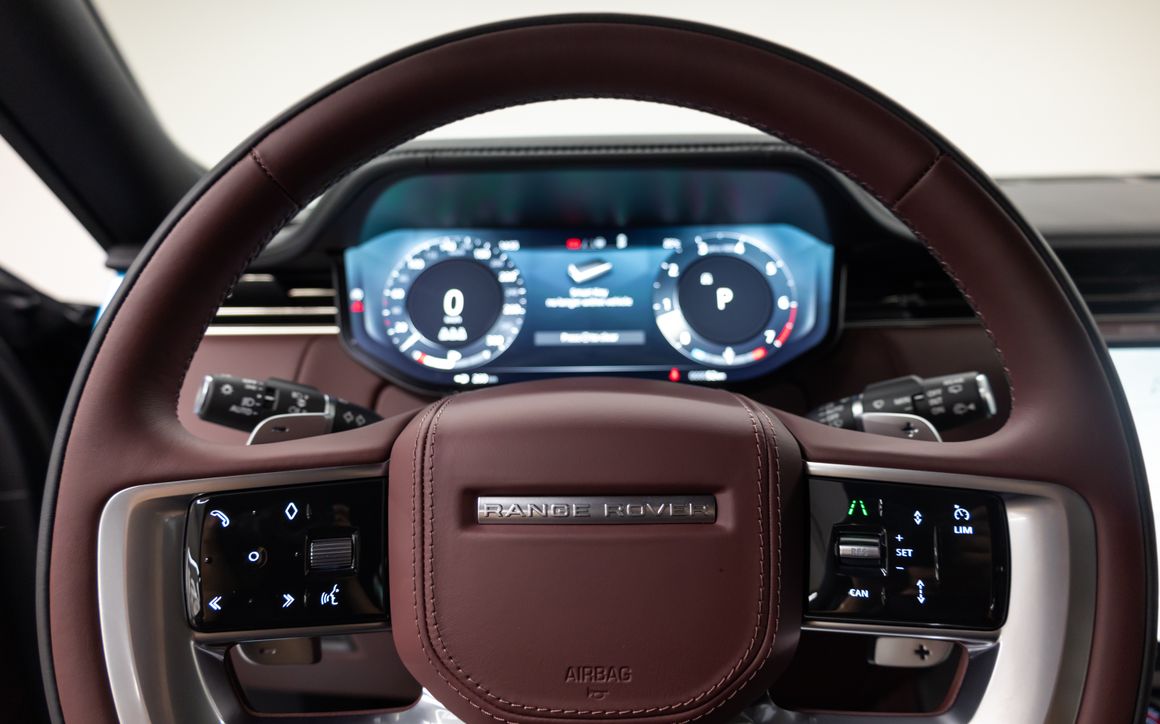 Range Rover Vogue HSE - image 12