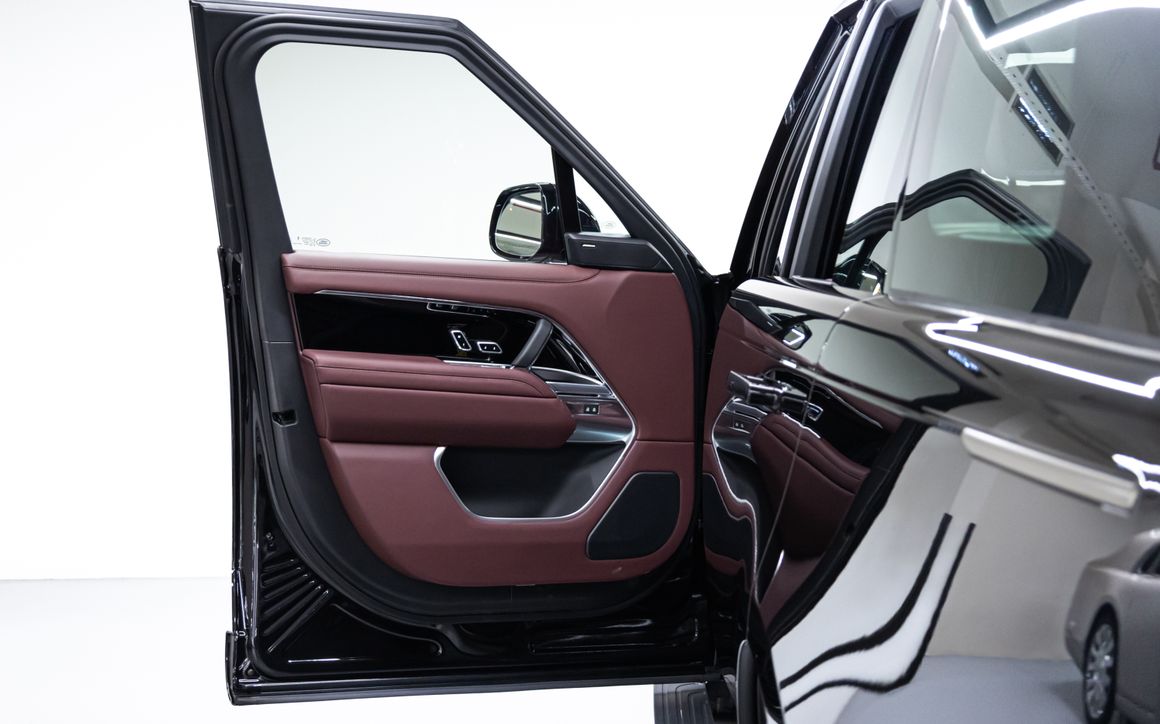 Range Rover Vogue HSE - image 9