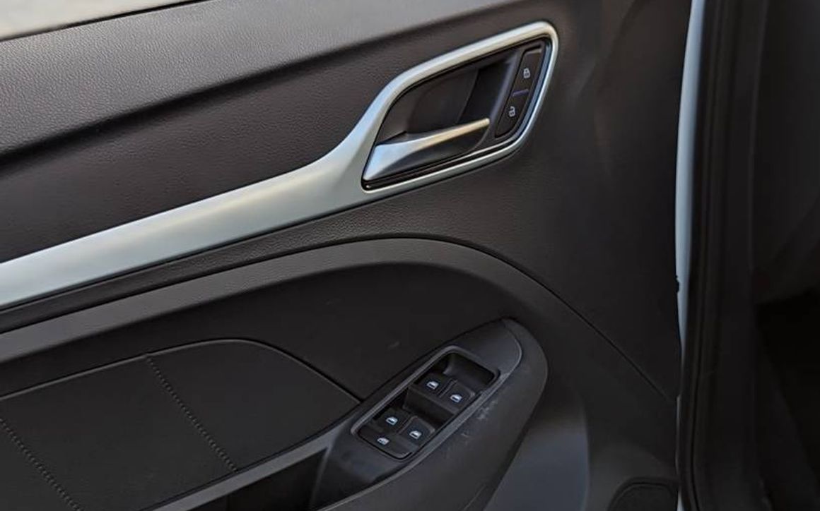 MG ZS - image 4