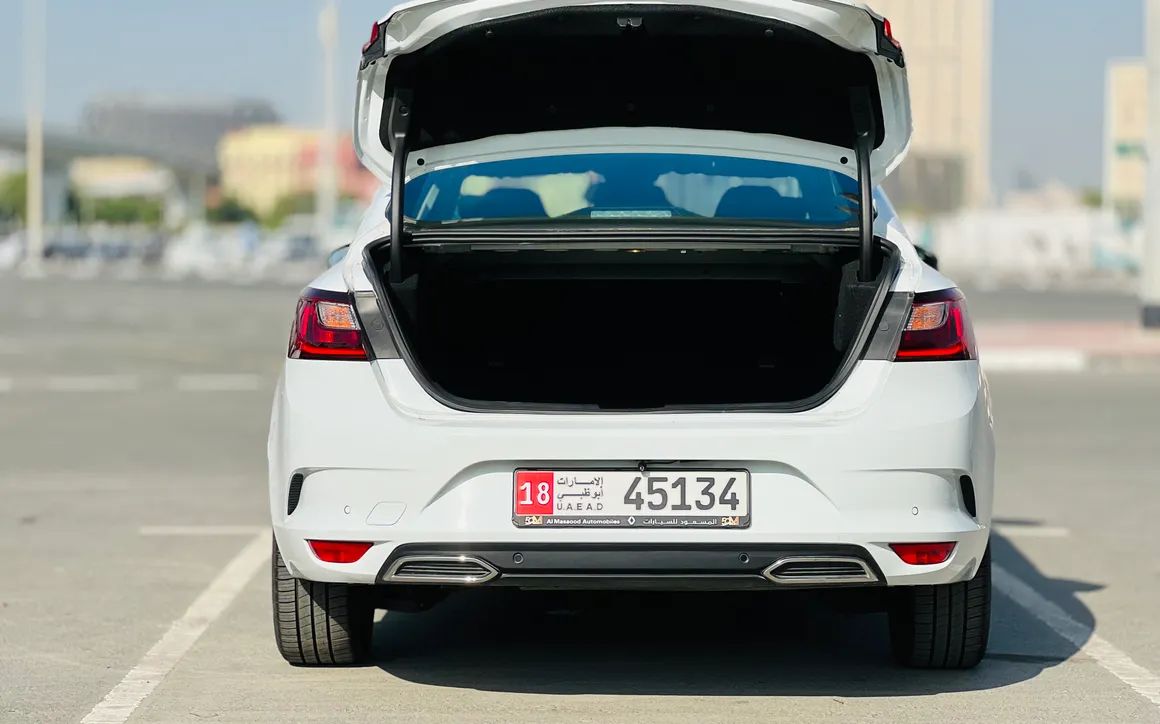 RENAULT MEGANE - image 4