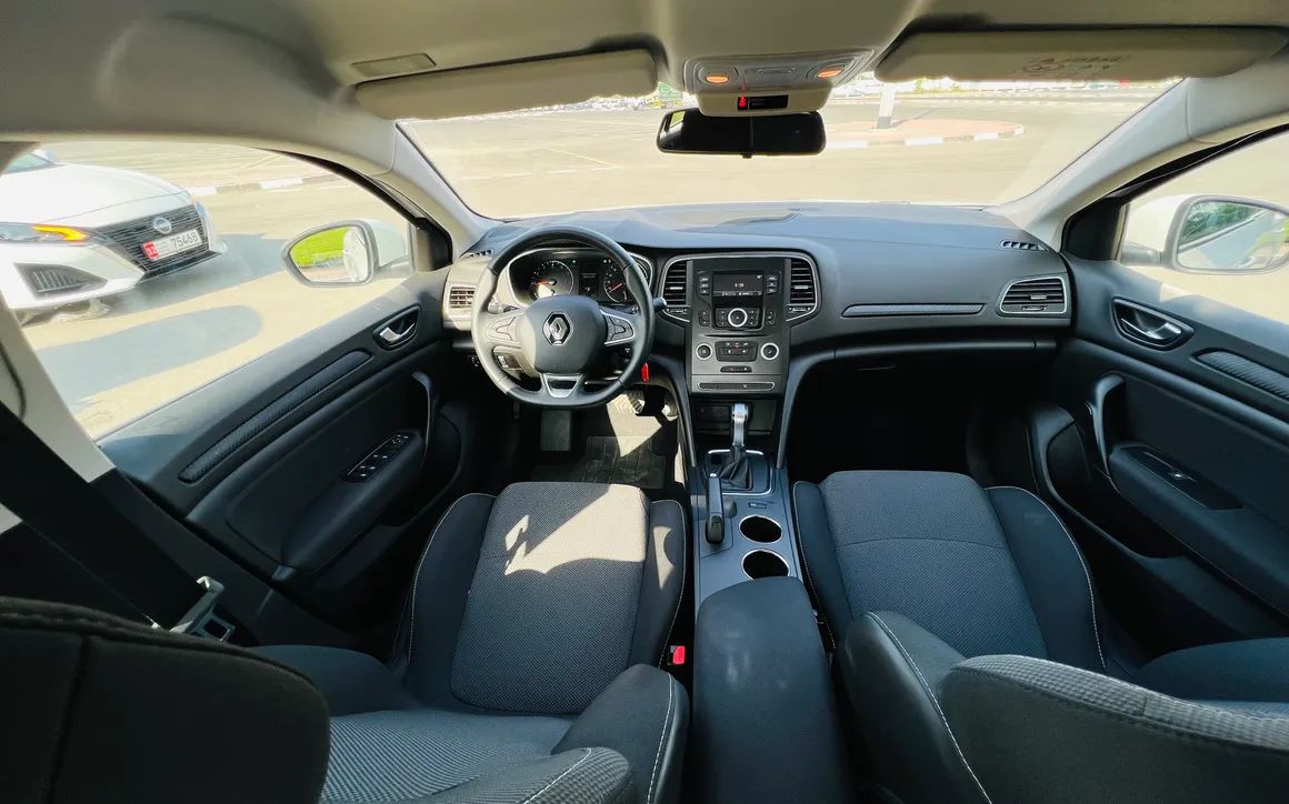 RENAULT MEGANE - image 5