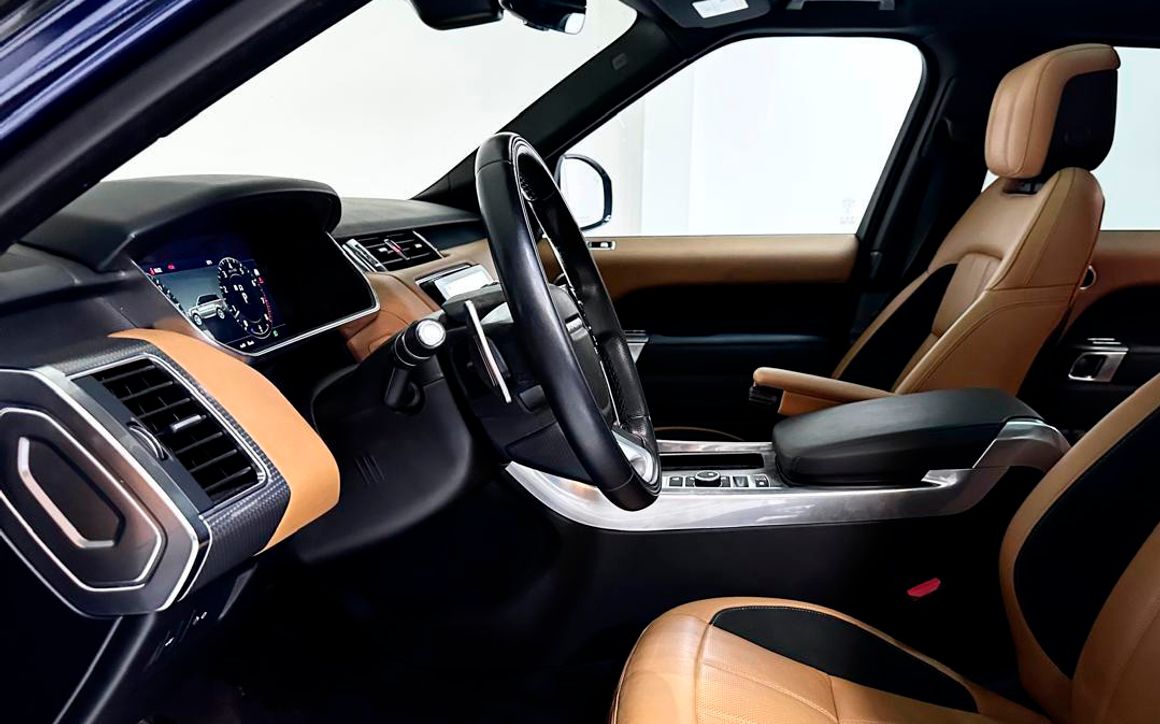 Range Rover Sport - image 5