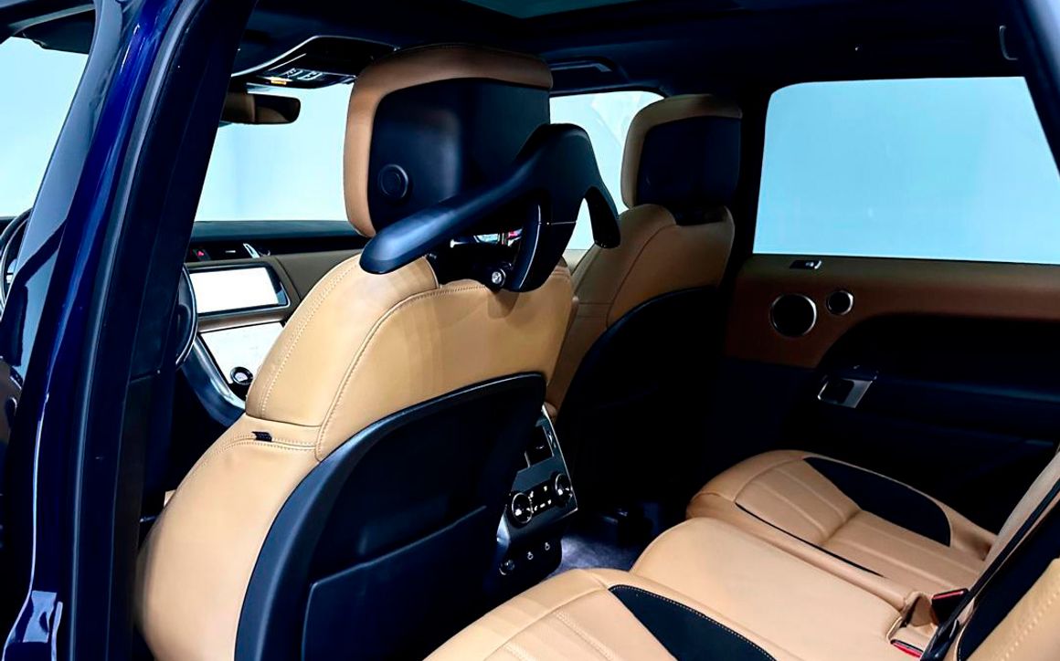 Range Rover Sport - image 7