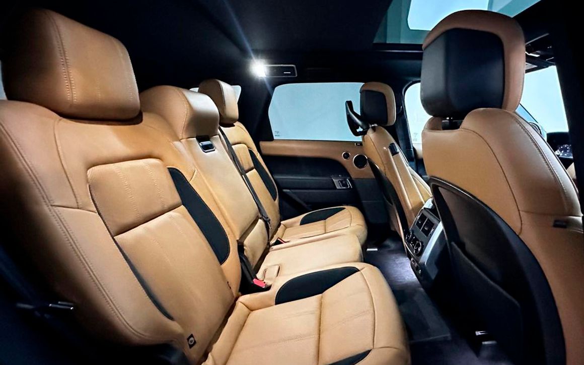 Range Rover Sport - image 9