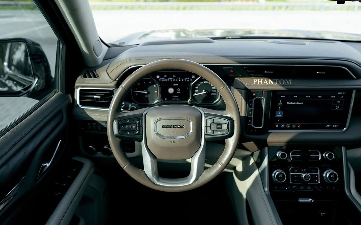 GMC YUKON DENALI - image 10