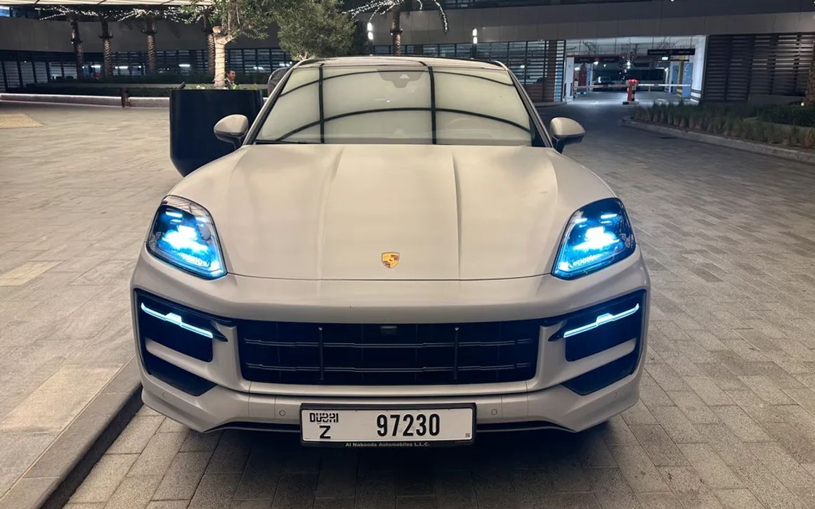 Porsche Cayenne - image 3