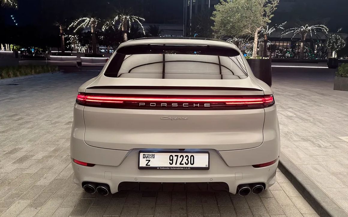 Porsche Cayenne - image 6