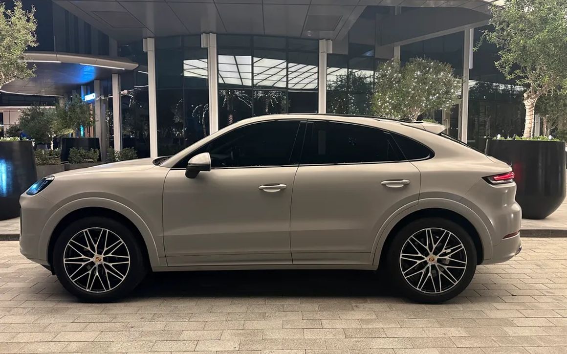 Porsche Cayenne - image 2