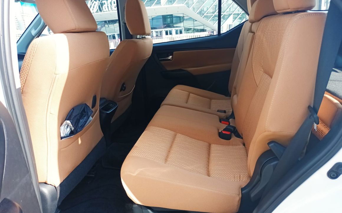 TOYOTA FORTUNER - image 9