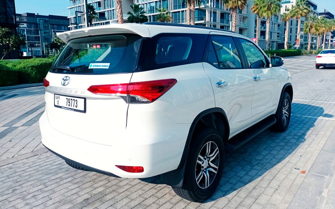 TOYOTA FORTUNER - image 6