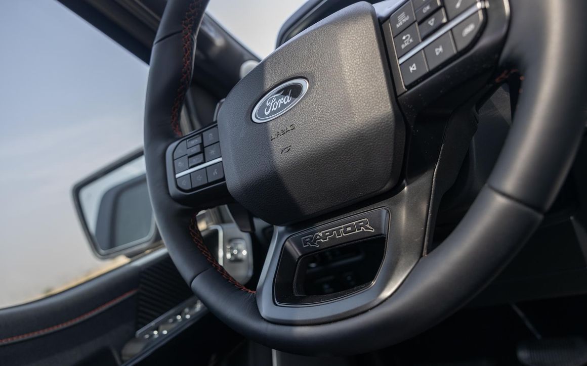 Ford F150 Raptor R - image 14