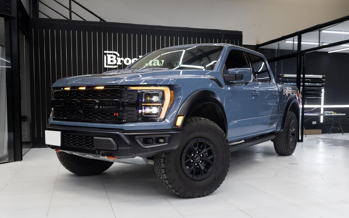 Ford F150 Raptor R - image 5