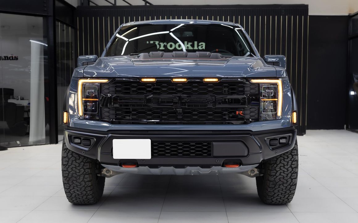 Ford F150 Raptor R - image 6