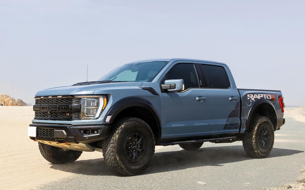 Ford F150 Raptor R - image 1