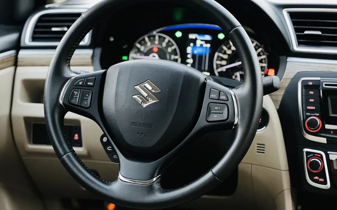 SUZUKI CIAZ GLX MID OPTION - image 9