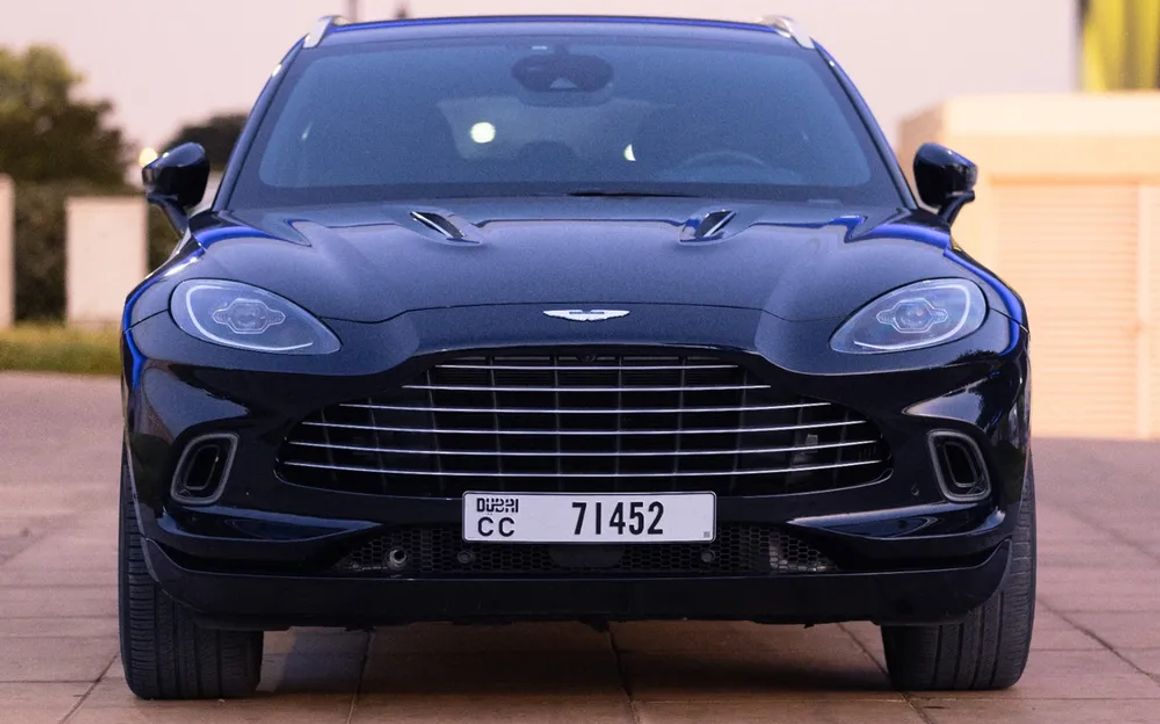 ASTON MARTIN DBX - image 3