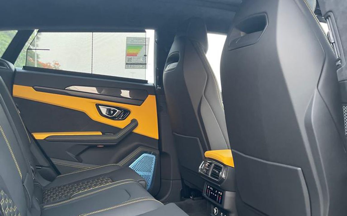 LAMBORGHINI URUS MY20 - image 9