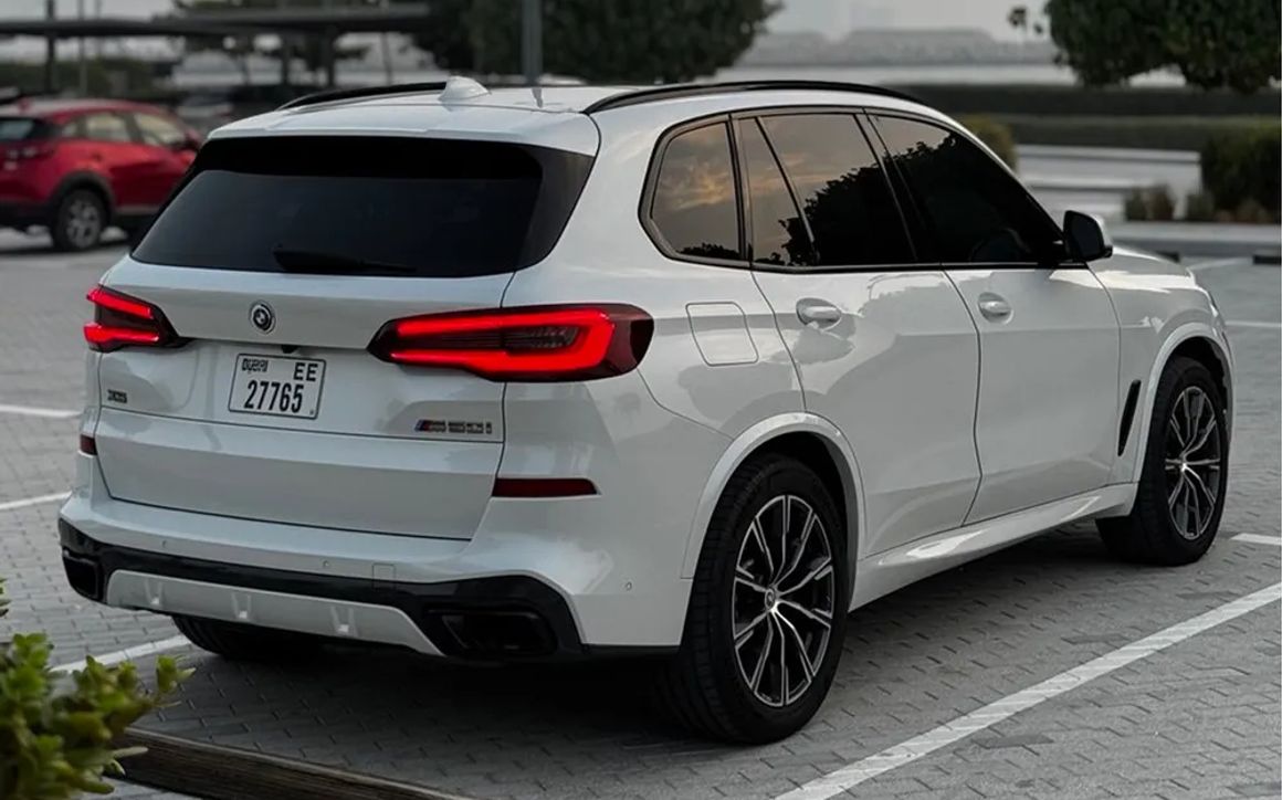 BMW X5 M50I - image 6