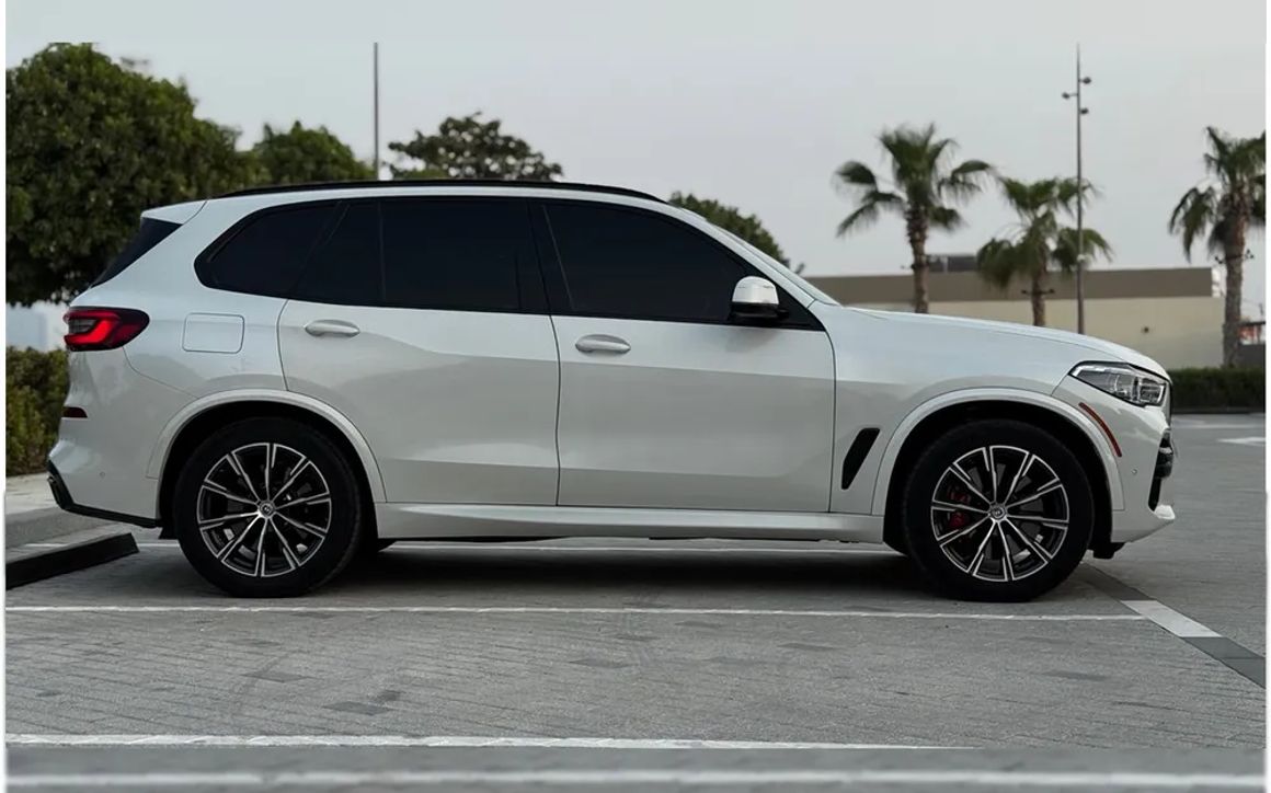 BMW X5 M50I - image 4