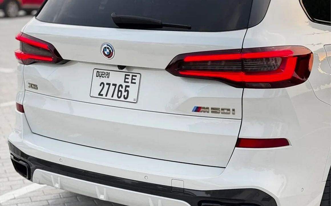 BMW X5 M50I - image 9