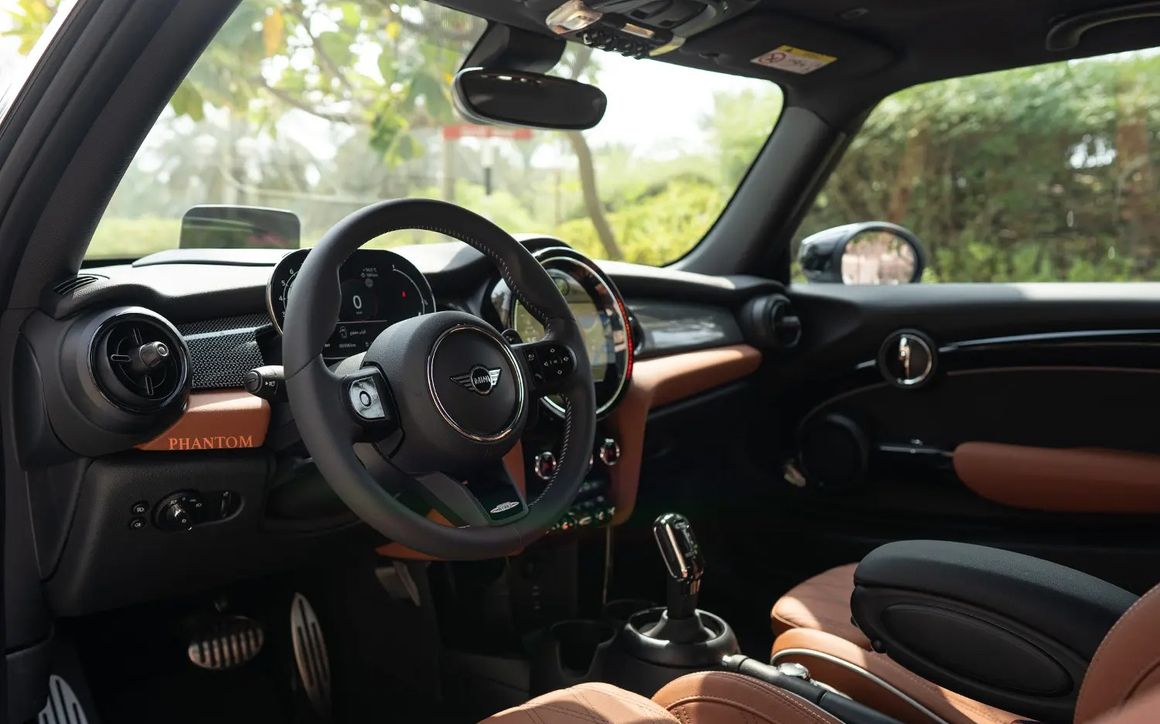 Mini COOPER S - image 8