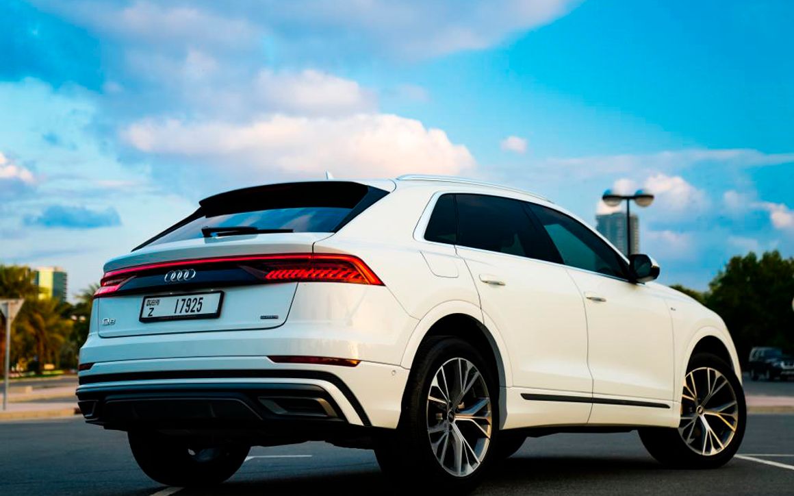 AUDI Q8 - image 3