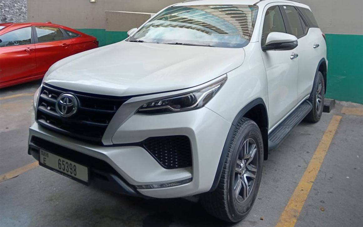 TOYOTA FORTUNER STD - image 1
