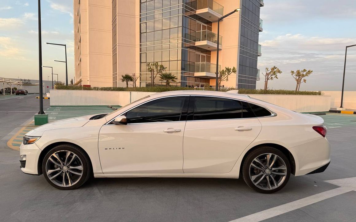 Chevrolet Malibu - image 2