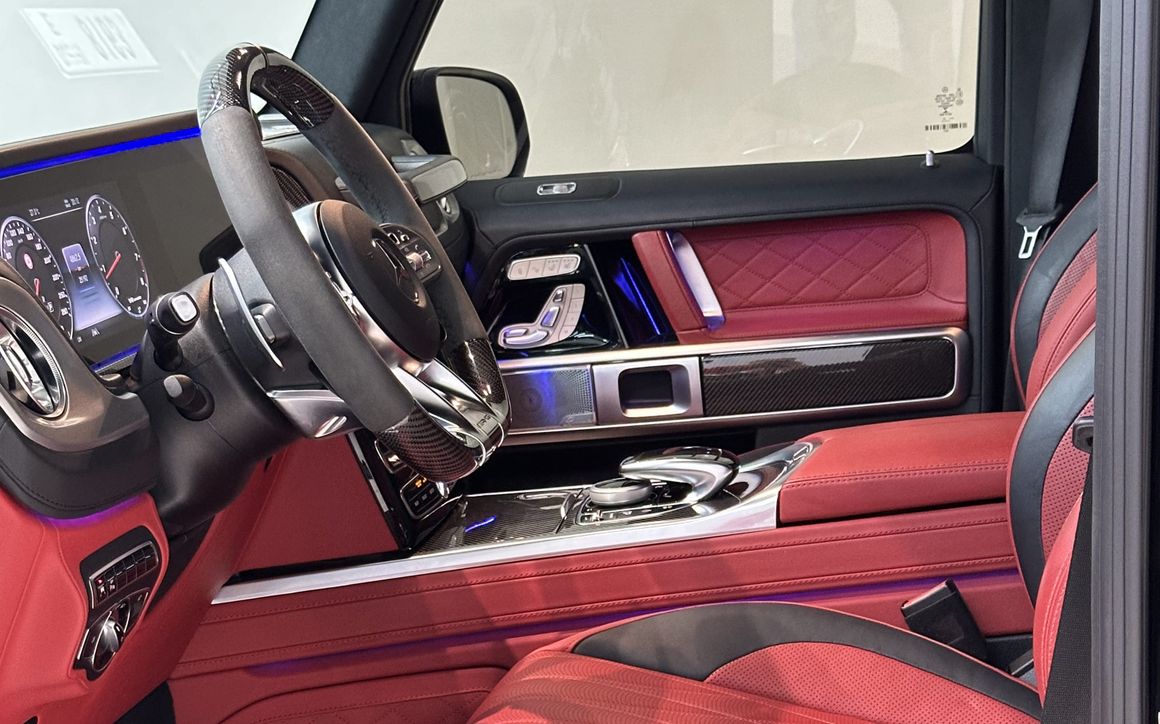 MERCEDES-BENZ G63 - image 6