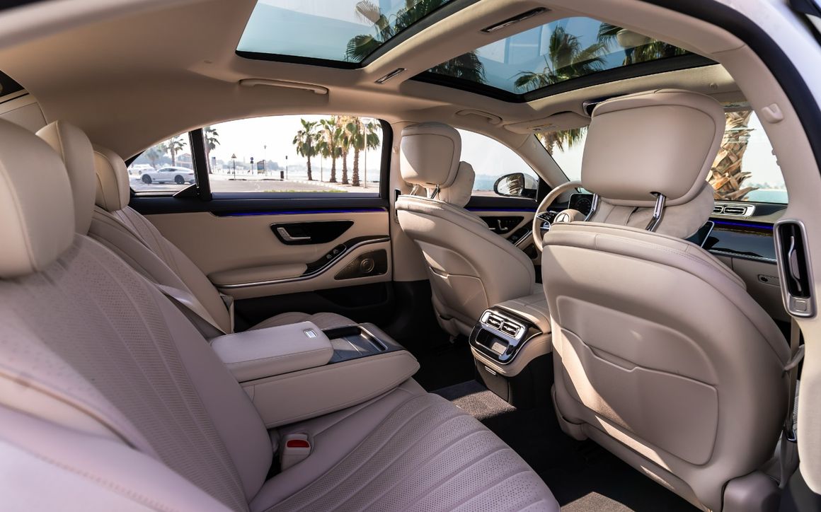 MERCEDES S500 - image 12
