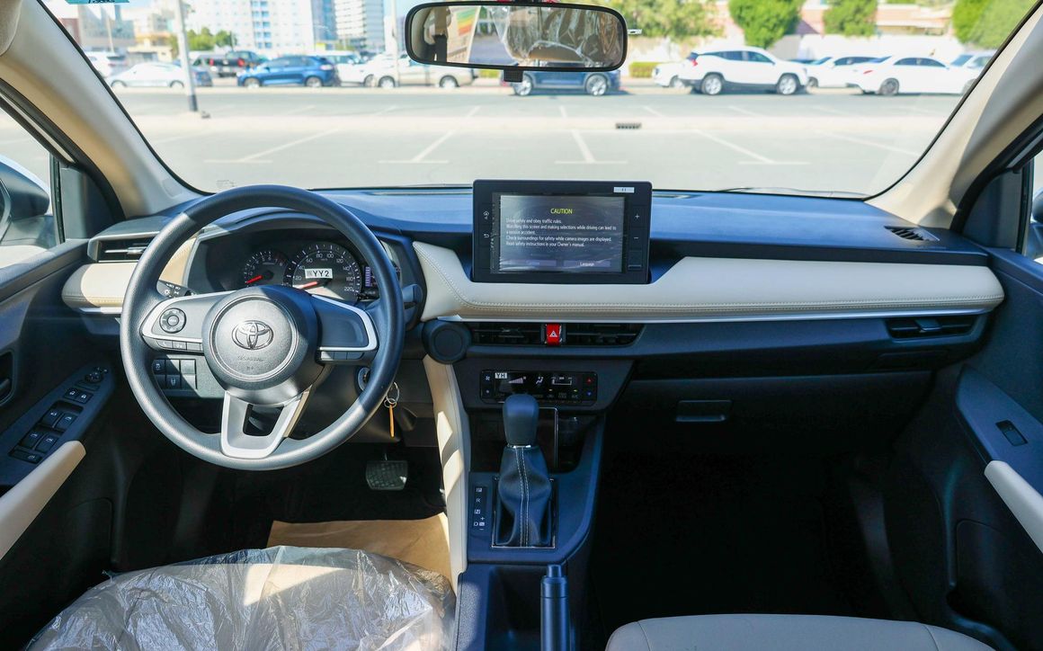 Toyota Yaris - image 13