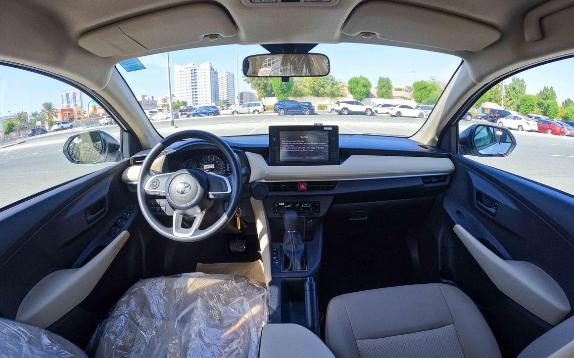 Toyota Yaris - image 12