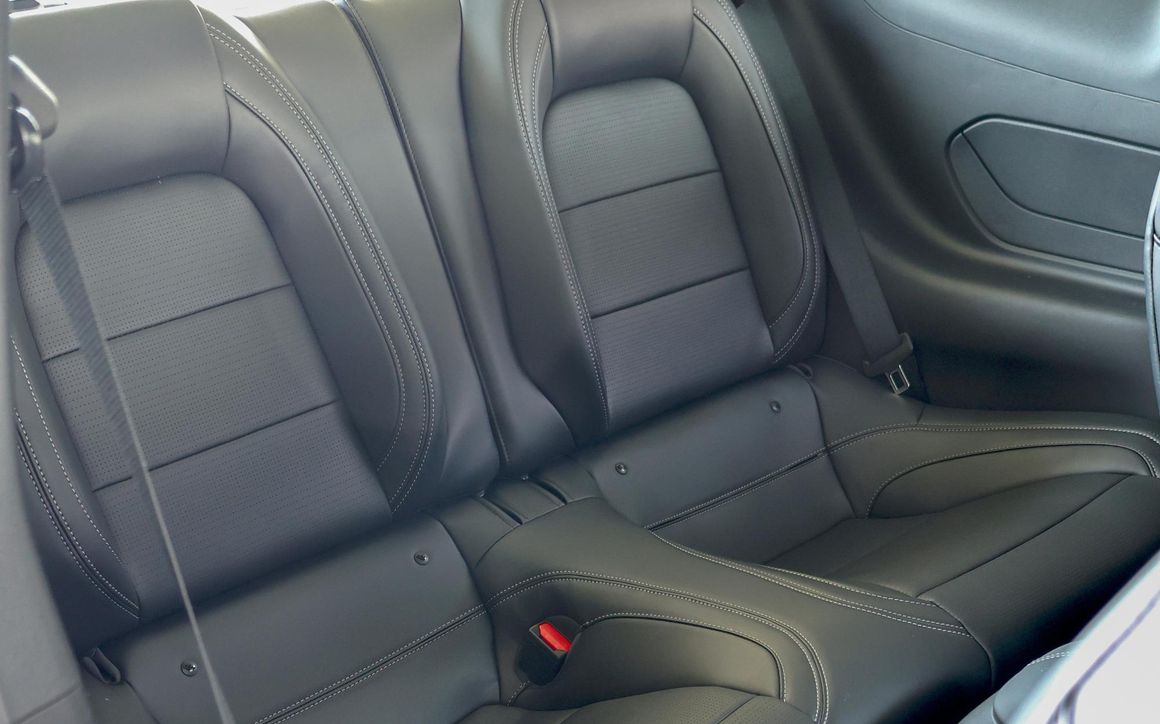 FORD MUSTANG GT V8 - image 12