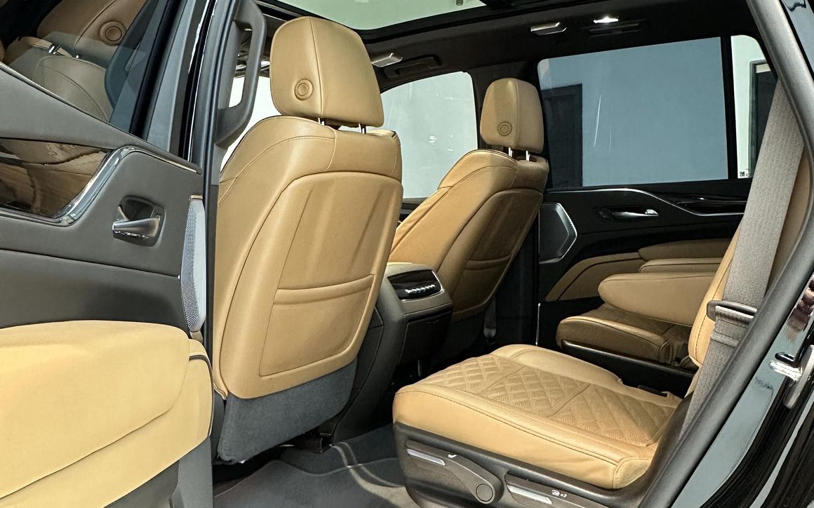 CADILLAC ESCALADE PLATINUM - image 4