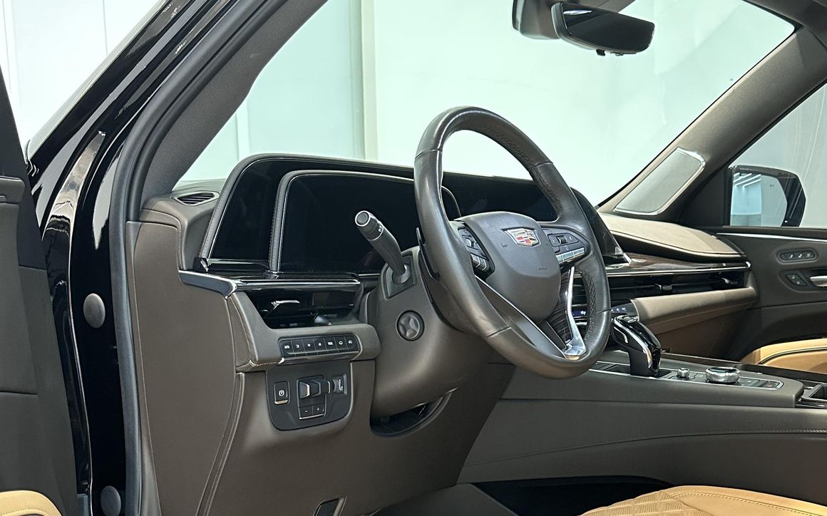CADILLAC ESCALADE PLATINUM - image 3