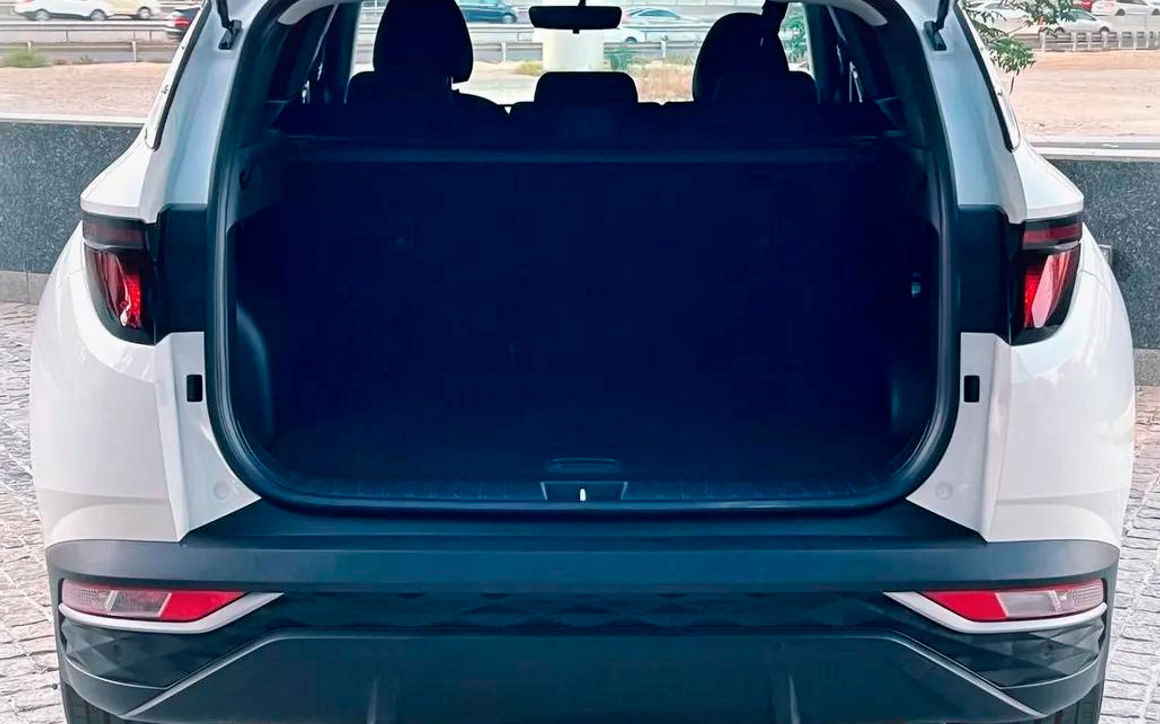 HYUNDAI TUCSON - image 5