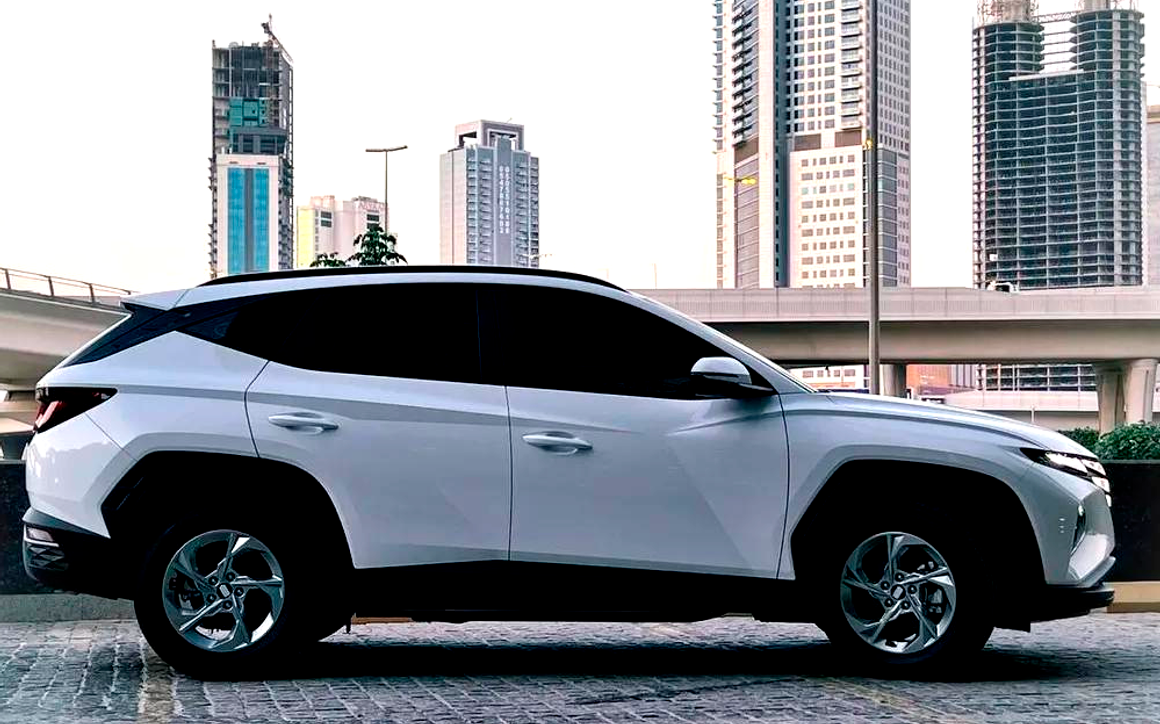 HYUNDAI TUCSON - image 2