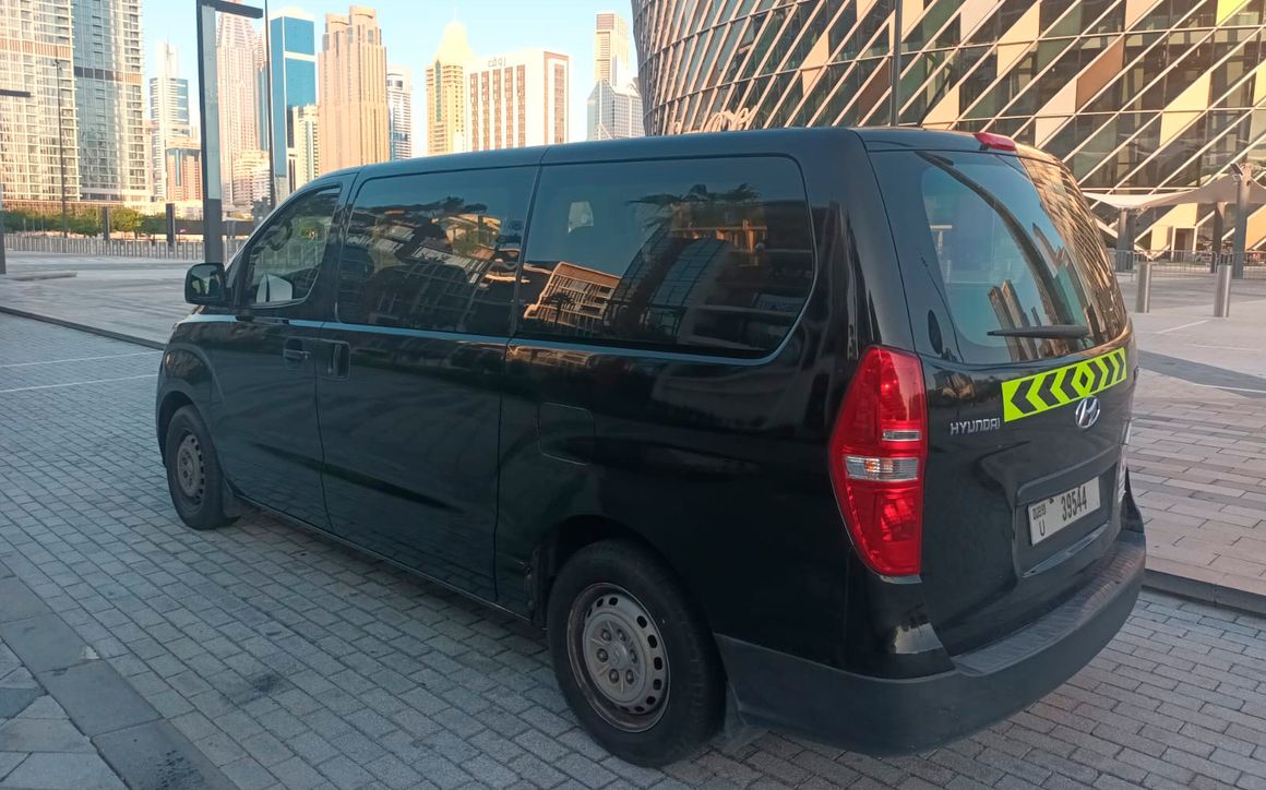 HYUNDAI H1 - image 5