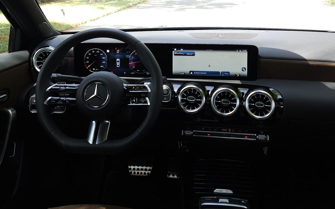 Mercedes A200 - image 11